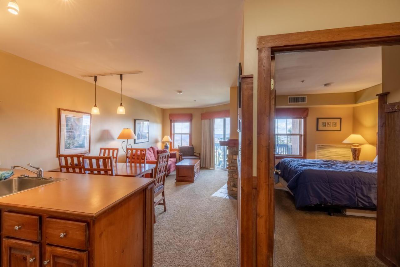 Highland House 207 Slopeside, Village Area, Ski In Out Snowshoe Exterior photo